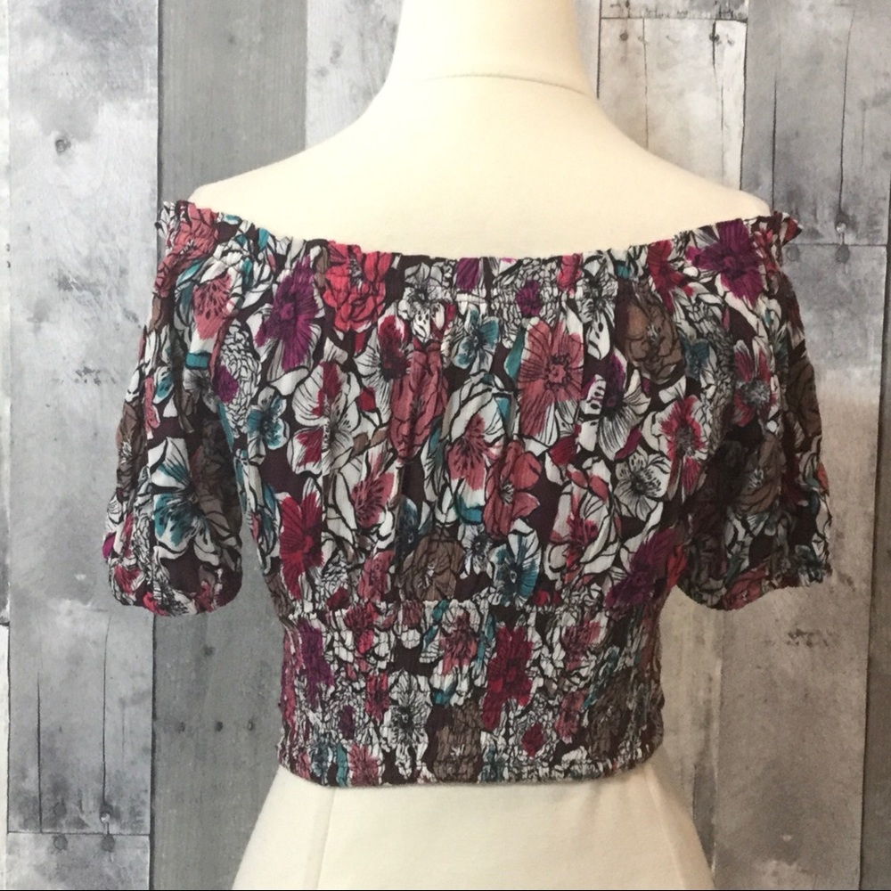BAND OF GYPSIES Crop Top Off Shoulder Sz S NWT - Picture 4 of 7